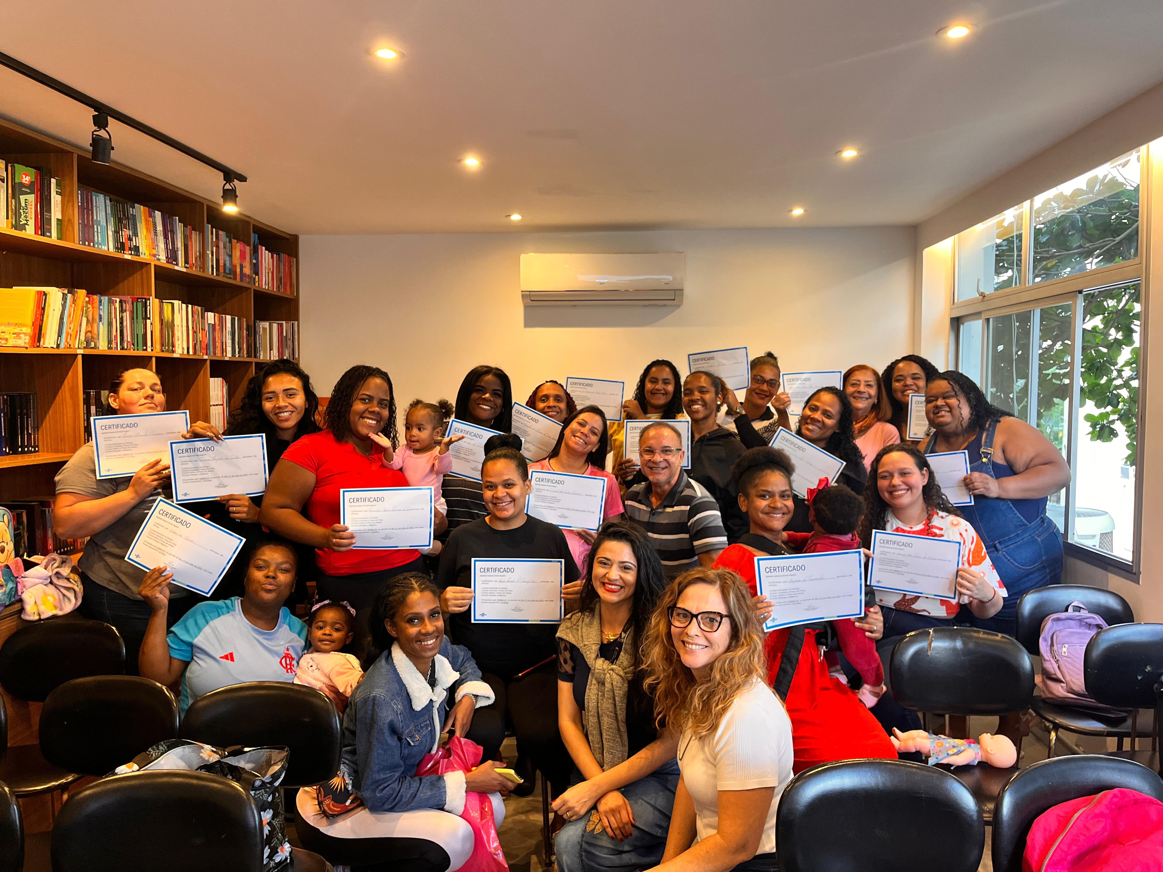 Capacitação e Empreendedorismo: Obra Social Leste Um – O Sol promove semana de oficinas com o SEBRAE para mulheres em situação de vulnerabilidade
