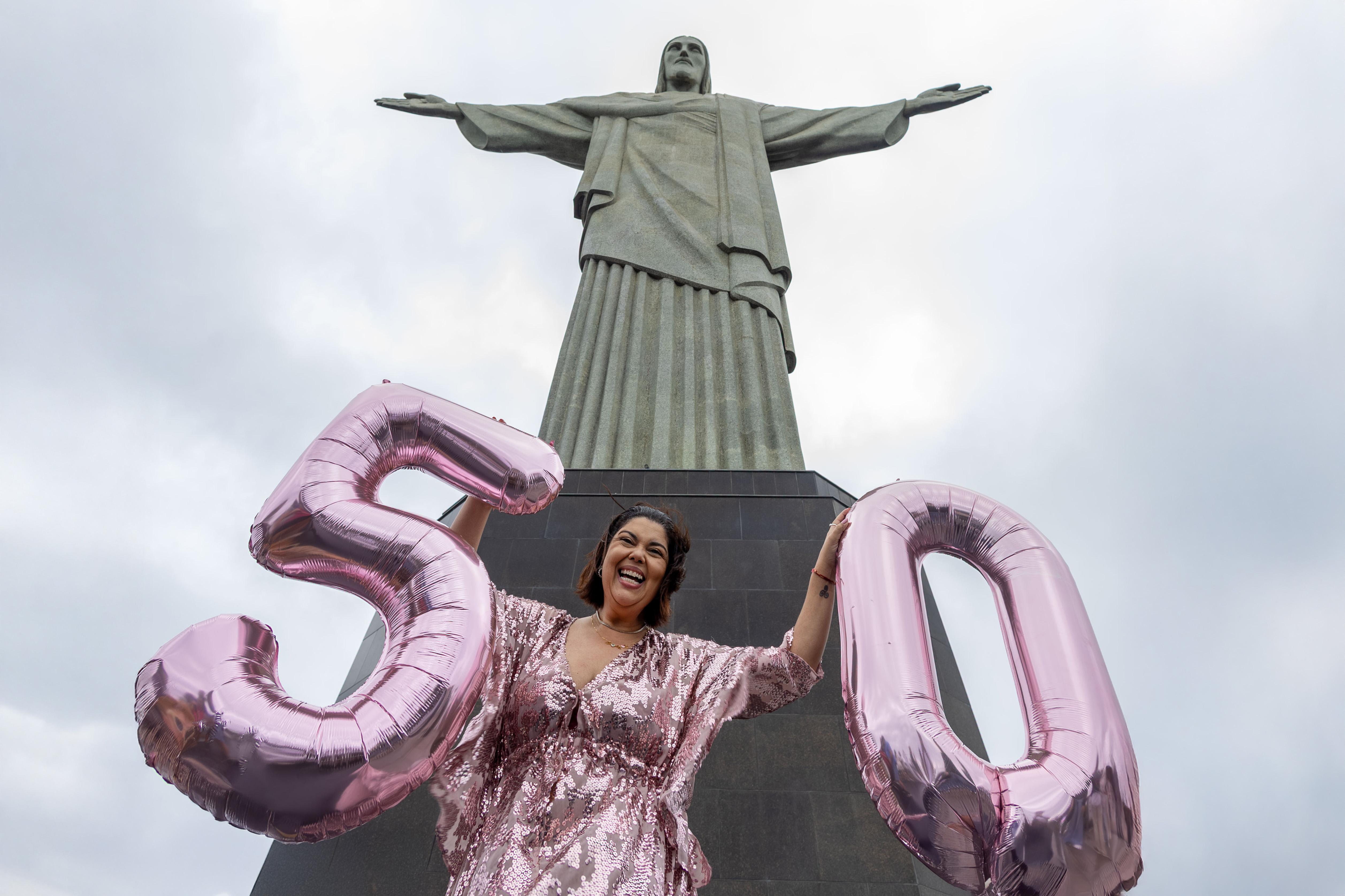 Fabiana Karla celebra 50 anos com Missa no Santuário Cristo Redentor