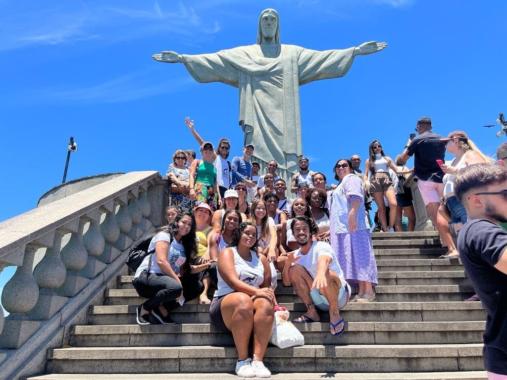 Instituto Brasileiro de Capoeira e Educação realiza visita ao Santuário Arquidiocesano Cristo Redentor