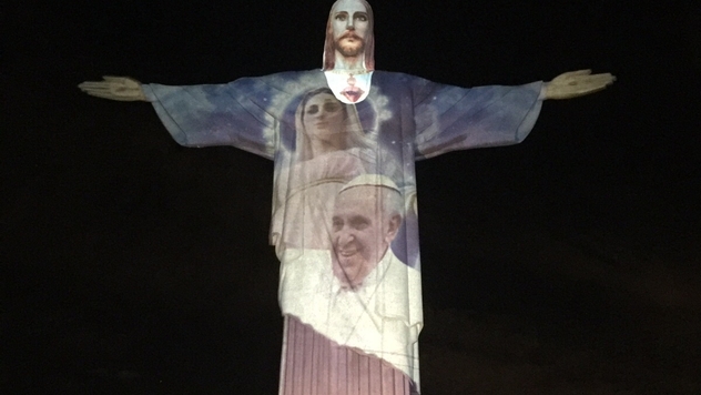Show de luzes celebra Natal e Ano Novo no Cristo Redentor