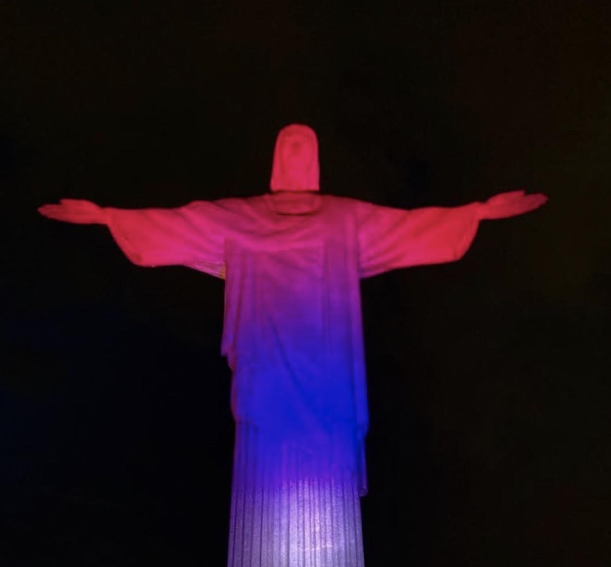 Cristo Redentor celebra o Dia Nacional do Ministério Público com iluminação especial