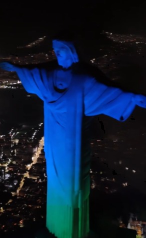 Iluminação Azul e Verde