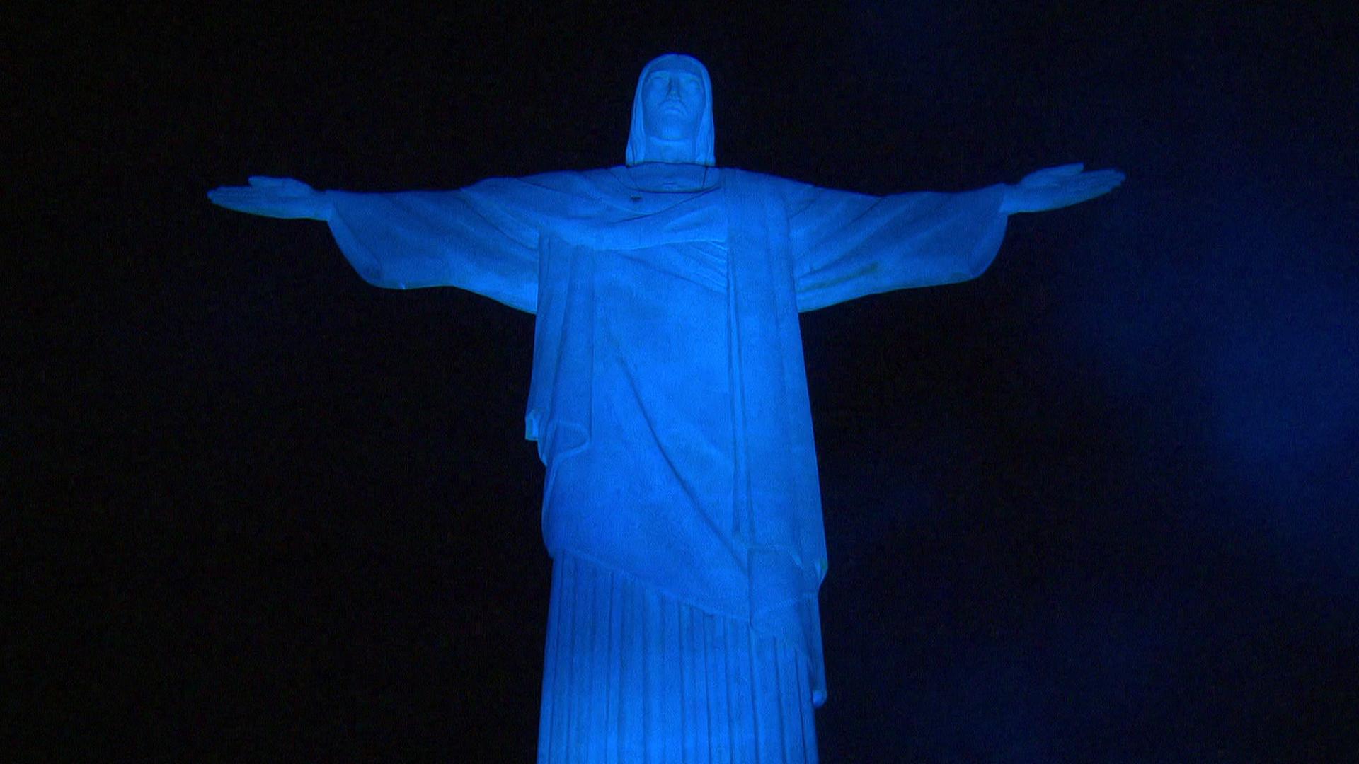 Marketing cristo redentor iluminacao do cristo redentor cristo redentor azul claro 5